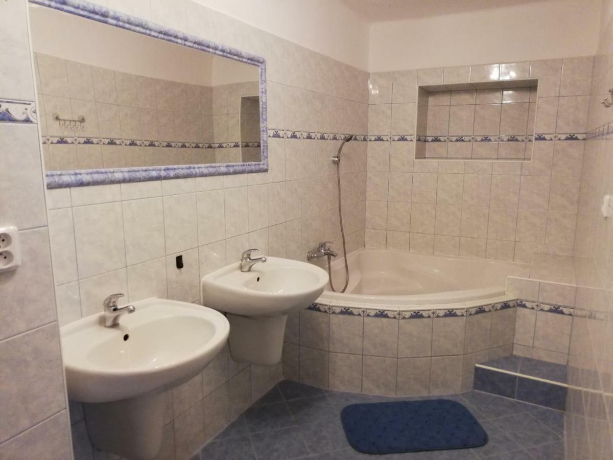 Chata Černá v Pošumaví Exteriér fotografie