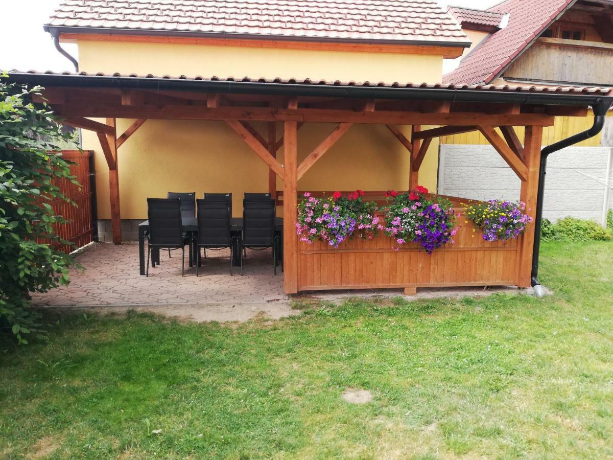 Chata Černá v Pošumaví Exteriér fotografie